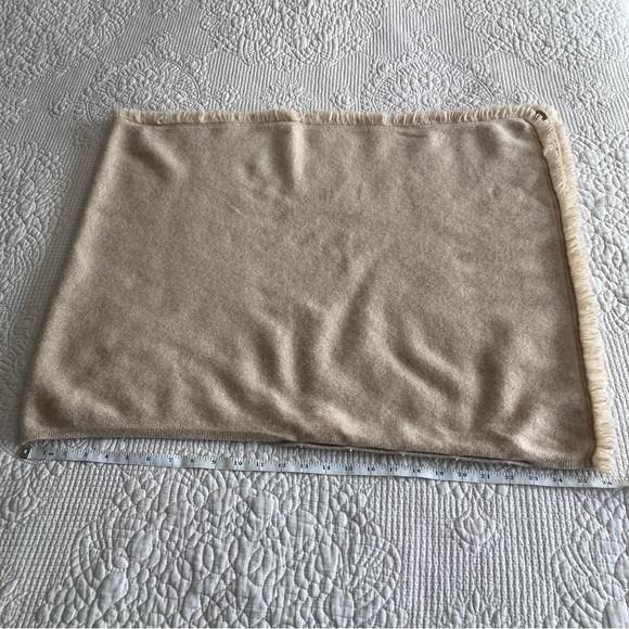 Lily Pulitzer beige cashmere/gold metallic wrap with fringe & buttons - Picture 12 of 16